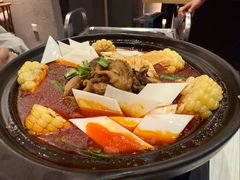 襄阳砂锅牛三鲜-莲餐厅·湖北菜·潜江小龙虾店(愚园路店)