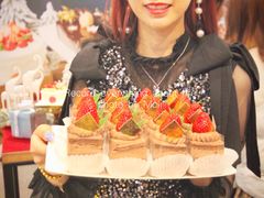 -卷心卷意·轻甜蛋糕(新光天地店)