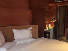 -幸栖洞穴设计酒店(成都春熙路店)