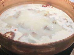 -三人行骨头王火锅(长寿店)
