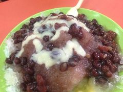 红豆炼乳刨冰-王中王刨冰