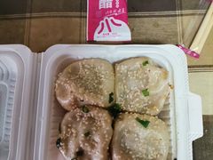 -小杨生煎(金山百联购物中心3楼店)