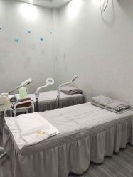 -苗方清颜祛痘·皮肤管理