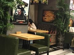 -愉肴麻辣香锅(中山路店)