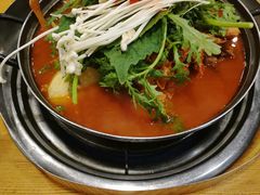土豆排骨火锅-喇喇排骨火锅·传统韩式脊骨汤(望京西园总店)