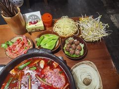 -黔有有贵州酸汤夺夺粉火锅(五味十字店)