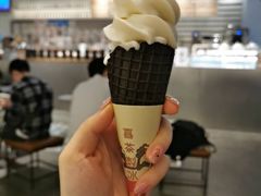 -喜茶(上海打浦桥日月光gelato lab+店)