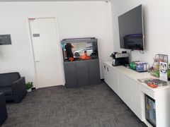 -北亚国超特斯拉授权钣喷中心
