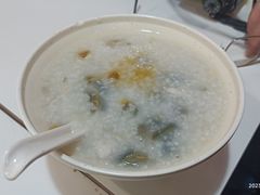 皮蛋瘦肉粥-咬不得高祖生煎·简餐(高银街店)