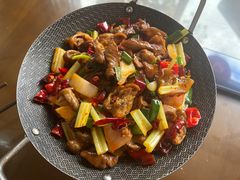 干锅肥肠-唐人街干锅烧烤