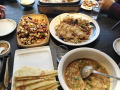 -靠山屯东北农家菜(八龙桥雅苑店)