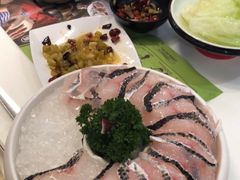 -洪氏嗨捞·猪肚鸡火锅(阳光天地店)
