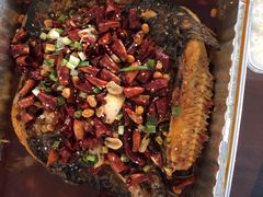 -鸣记脆皮烤鱼·海鲜烤鱼(三八广场店)