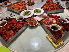 -茸梅路右拐龙虾-农家菜(松江店)