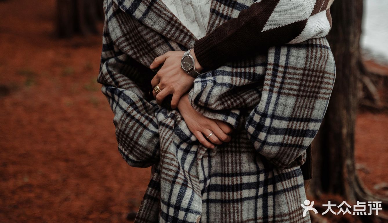 秋意红杉林婚纱照🍂如痴如画，美得动魄惊心！