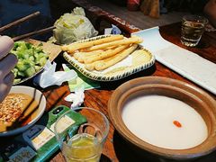 -东巴婆婆云南鱼豆花火锅(大东门店)
