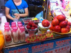 -六合夜市