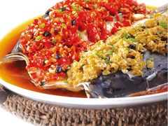 双椒鱼头王-鄱阳湖·江西小炒·瓦罐煨汤(五道口店)