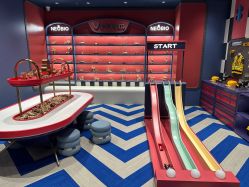 -奈尔宝家庭中心·亲子餐厅(北京东坝万达店)