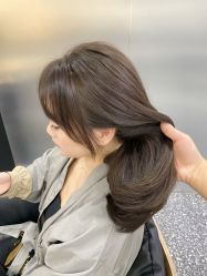 -Tloml salon