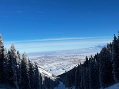 -丝绸之路山地度假区滑雪场