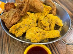 -BHC炸鸡(明洞总店)