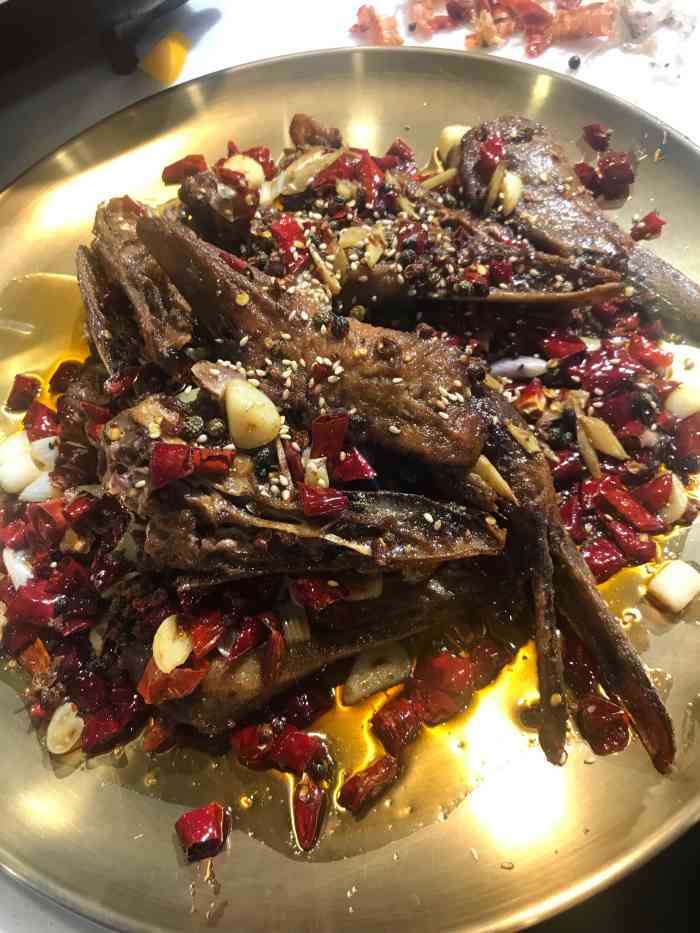 鱼小仙烤鱼江湖菜(和平店)-"新开的一家烤鱼店,里面的鱼真的是超级