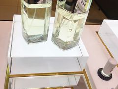 -Chanel(德基广场店)