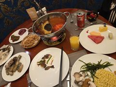 -元一希尔顿酒店·鲜切牛肉火锅禅自助餐厅