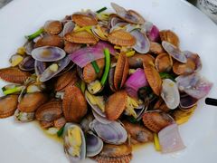 -四川小胡子海鲜(丁村万人海鲜广场店)