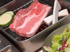 -蚂蚁洞·烤肉大营地(上海静安大悦城店)