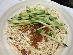 -肥肥虾庄·金牌油焖大虾(汉口城市广场店)