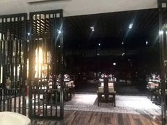 -唐拉雅秀酒店-西锦汇空中BBQ·思创餐厅