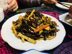 -小厨子私房菜·云南美食店