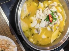 -严厨老坛酸菜鱼(金鹰店)