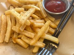 -J Create城市露营咖啡·简餐·宠物(上海动物园店)