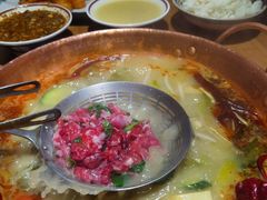 -洱火云南酸菜牛肉火锅(石景山当代商城店)