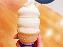 双球香草甜筒-DQ·蛋糕·冰淇淋(万风新天地店)
