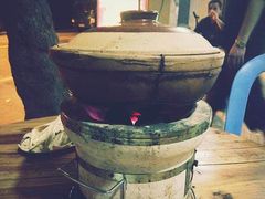 炭炉果鸡煲-威邵鸡煲(西华路总店)