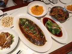 -梅利汴京烤鸭•开封豫菜地标店(东大街店)