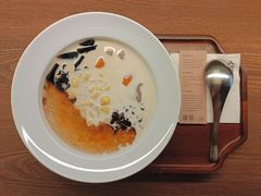 娟姗奶大满贯-RUXU入续鸳鸯糖水铺(万菱汇店)