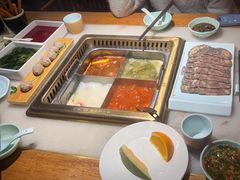 -巴渝瓦肆重庆鲜火锅(宝龙环湖店)