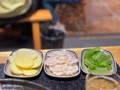 -小饕荟雅安贡椒鱼鲜馆(广福桥店)