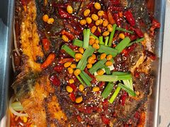 -鸣记脆皮烤鱼(岐山路店)