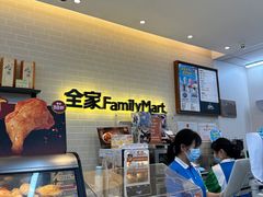 -全家便利店(沪太路三店)