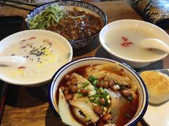 流金宽粉-中阿兰牛肉面(悦海新天地店)