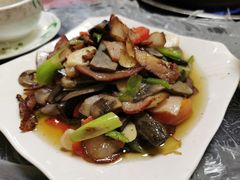 -韩妹鱼庄·泸定老字号(泸定店)