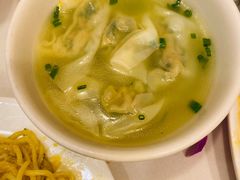 蟹肉小馄饨-新光酒家方亮蟹宴(黄浦店)