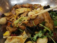 -川山城麻辣香锅(鼎汇美食城店)