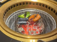 -山川小町·极番烧肉(新地假日广场店)
